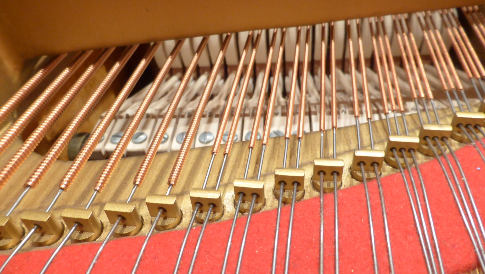 close-up-piano